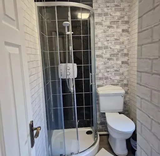 Ideal For Short Apartament Cork