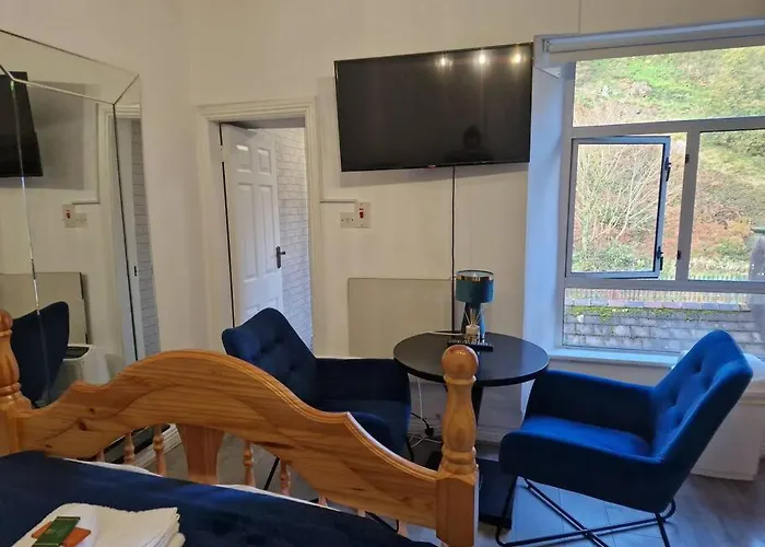 Apartament Ideal For Short Cork