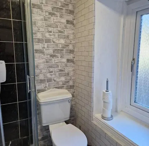 Apartament Ideal For Short Cork